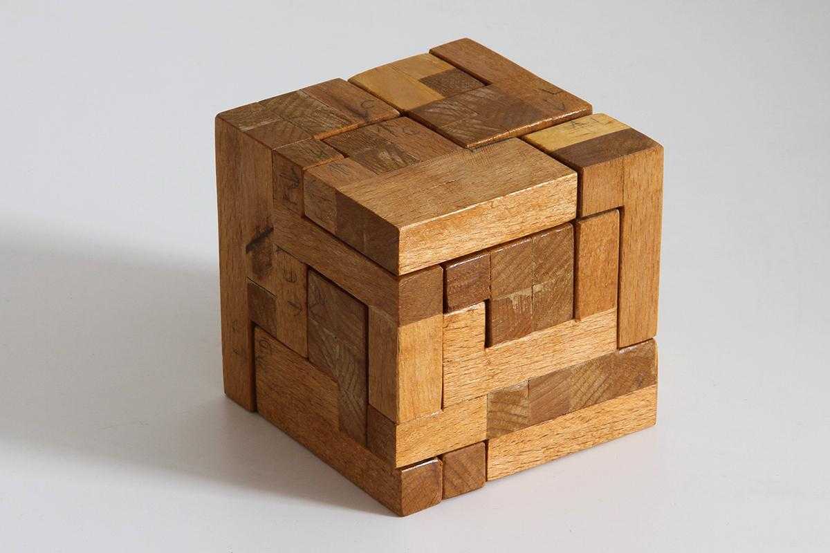 Собрать головоломку из дерева. Kairstos-Cube деревянная головоломка. Головоломка кубик из дерева. Головоломка деревянные бруски. Головоломка брусочки деревянная.