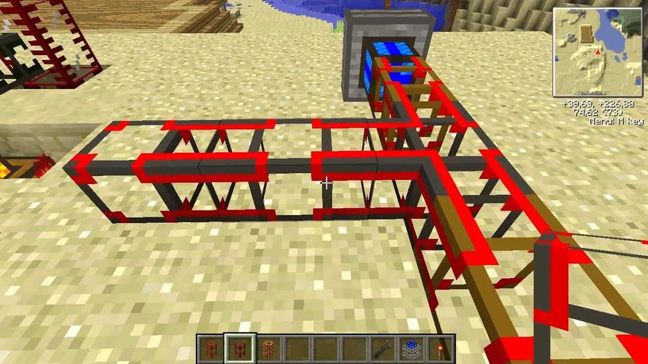 Buildcraft трубы в ic2 Позволяет дробить руды Некоторые руды при дробление дают 2 пыли, из одной пыли можно выплавить один слиток Может работать на