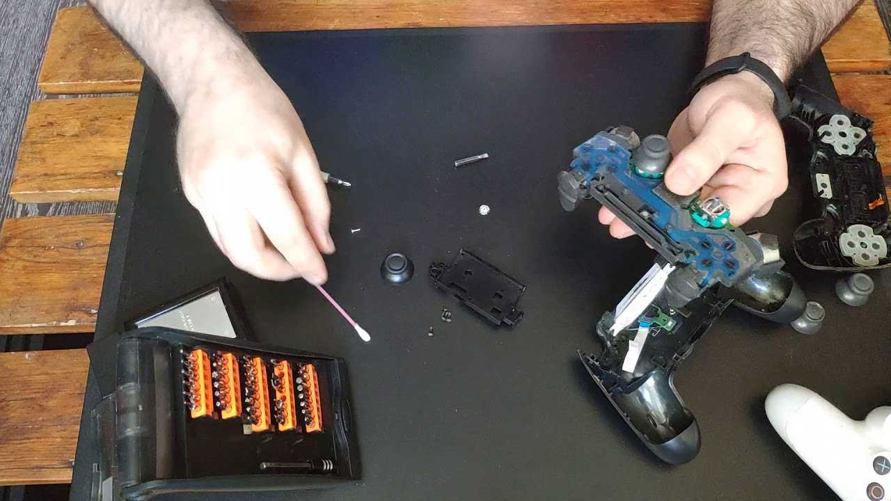 Как разобрать геймпад от ps4
